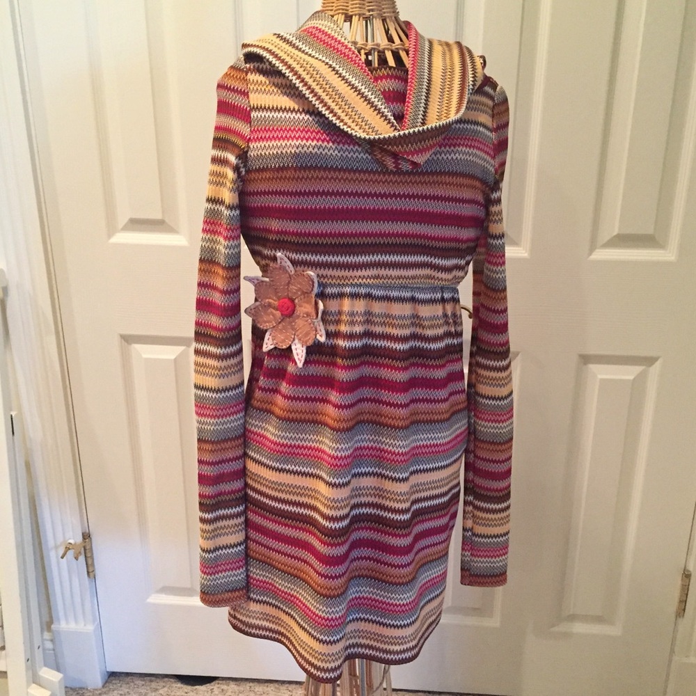 💛 Beautiful Judith March long sleeved dress 💛